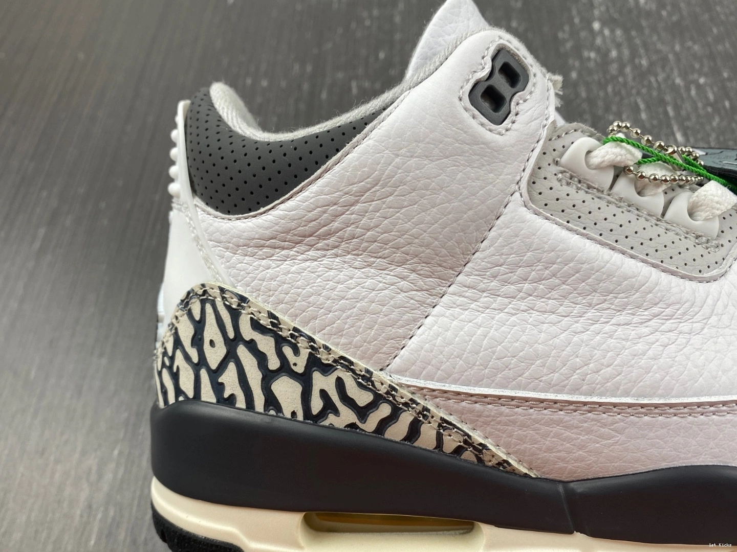 Jordan DX6665-100 Hide Retro N' 3 - (GS) Sneak 1207